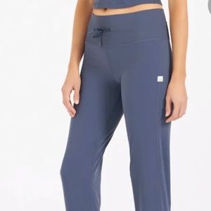 Vuori Daily Jogger